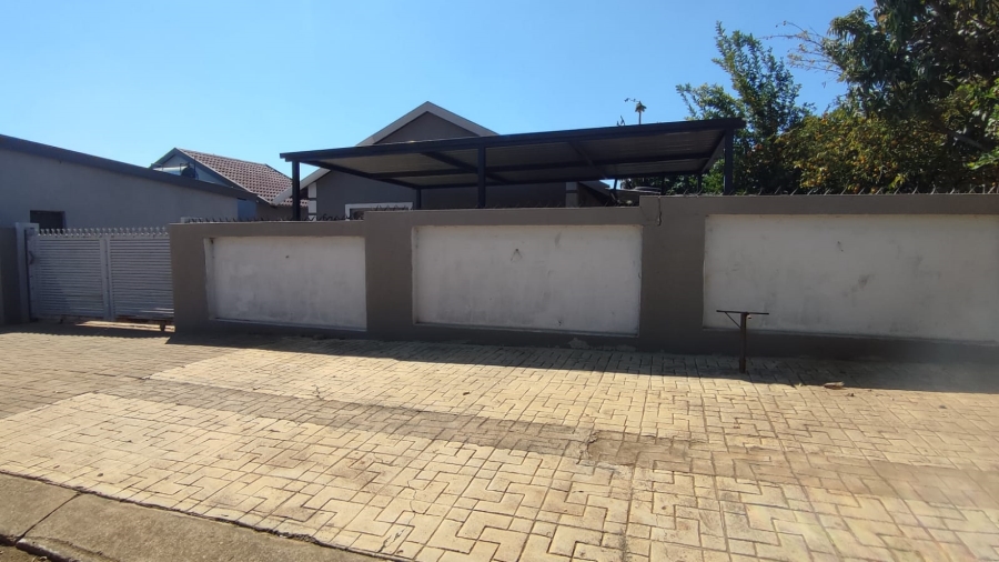 2 Bedroom Property for Sale in Boitekong North West